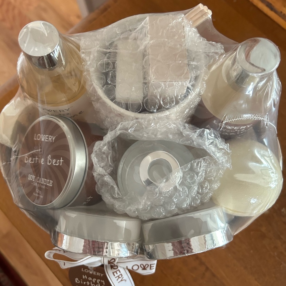 Love Bath Set with Cream and Brown Accents - Picture 2 of 6